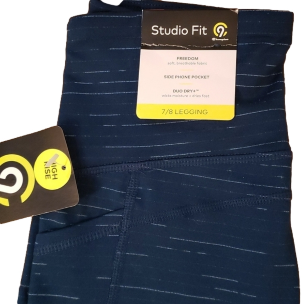 Champion Studio Fit 7/8 Legging NWT - Picture 2 of 14